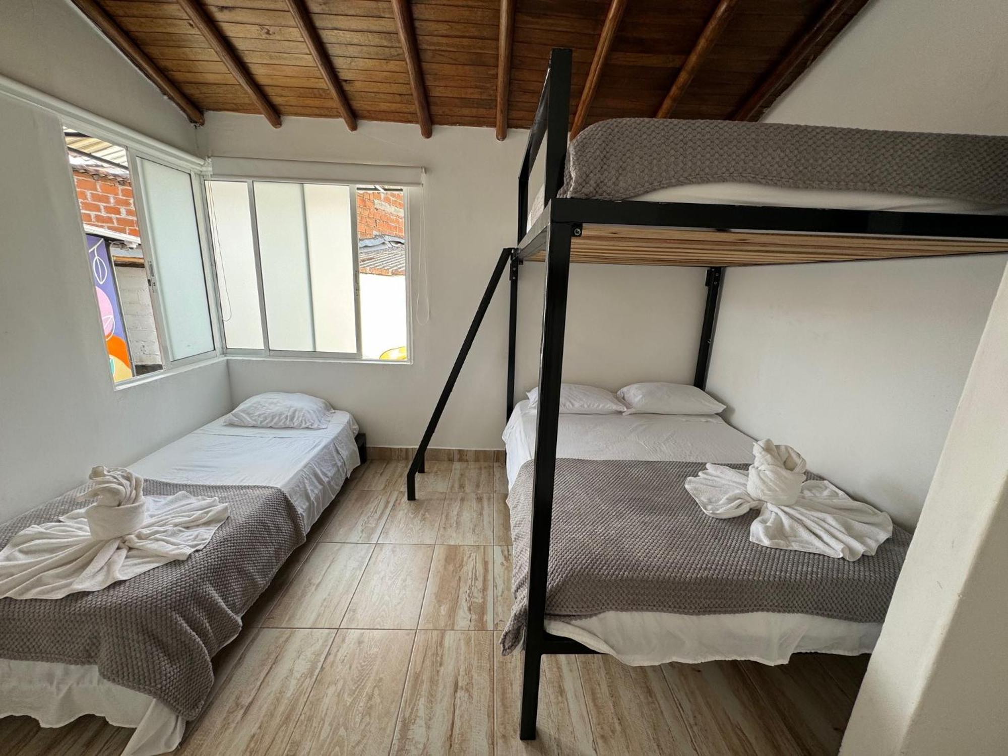 Hotel La Madriguera à Guatapé Extérieur photo
